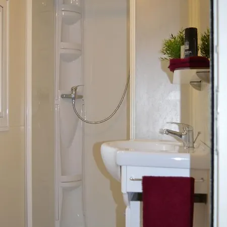 Royal Kamp alanı Pettenasco