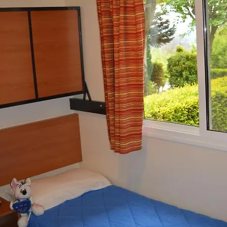 Royal Kamp alanı Pettenasco